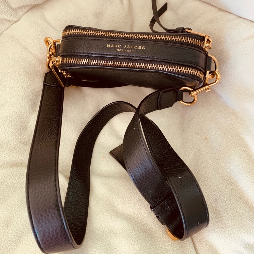 A Marc Jacob’s crossbody bag is great for any occasion.